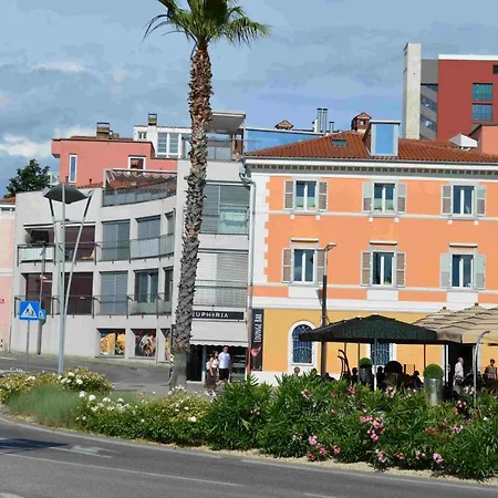 Apartma Sunlight 코페르